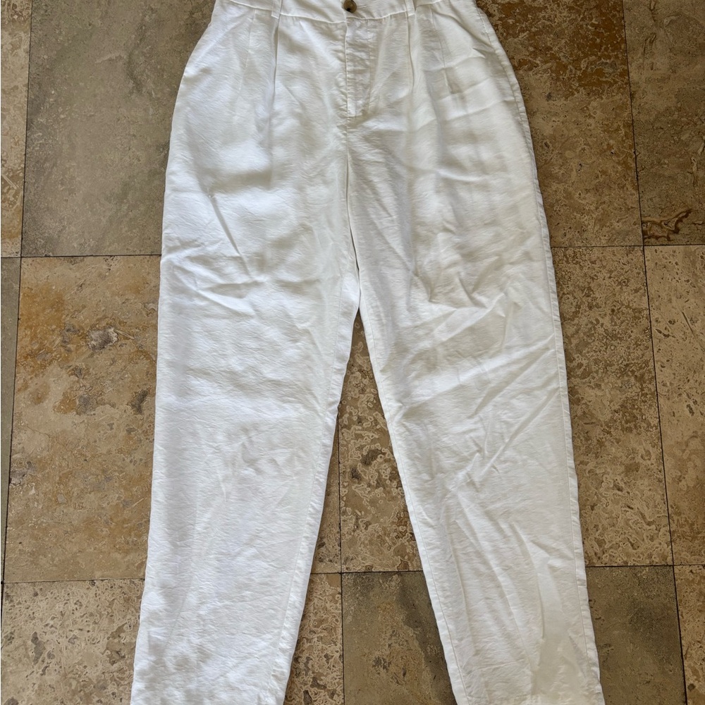 Vince white pleated pants